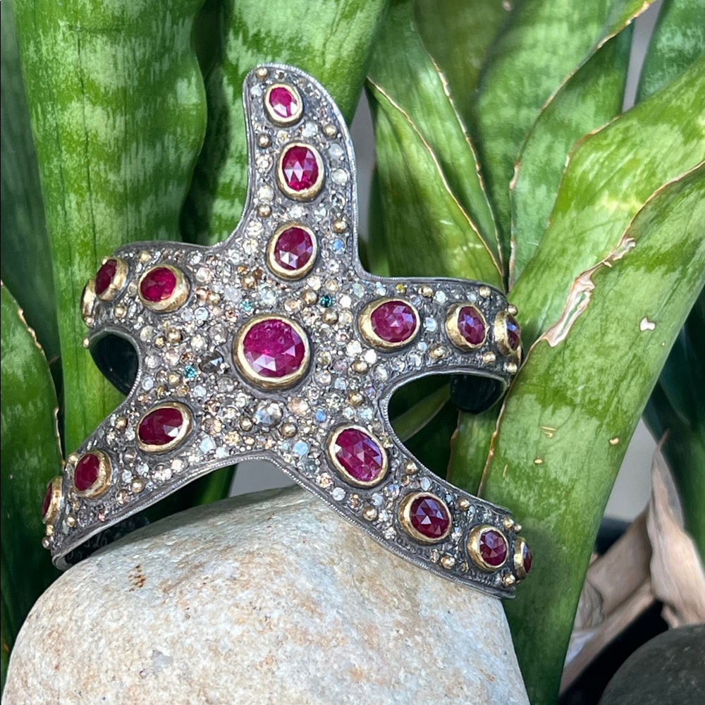 ARA 24 karat 11.69g  gold, diamond, ruby and sterling starfish